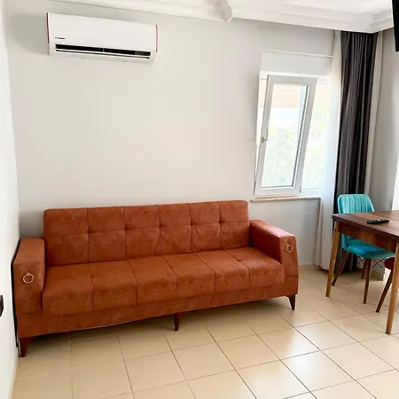 Konyaalti Plajina Yuerueme Mesafesinde Merkezi Konum Apartment *